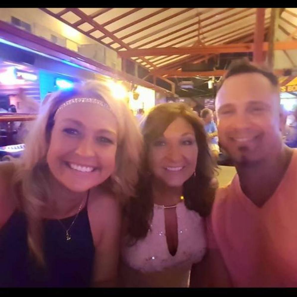 Meet your Posher, Christina